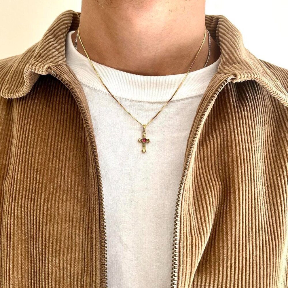 y2k style gold chain link small cross jesus necklace - Picture 4 of 7